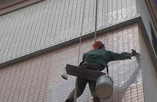 咸宁市卫生间漏水维修公司分享下咸宁市外墙防水的必要性。